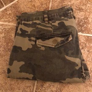 ARMY PRINT DENIM SKINNY JEAN PANTS 28 GOLD ZIPPERS